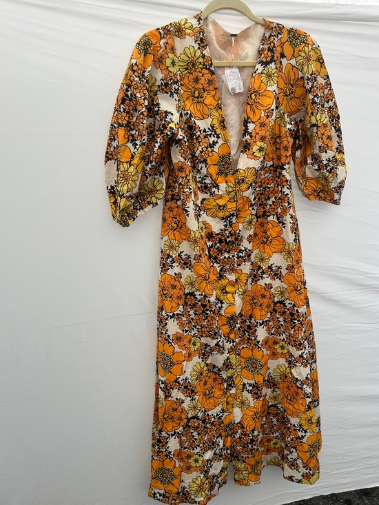 Free People Dresses & Skirts - Free People Orange Floral Puff-Sleeve Midi Dress
